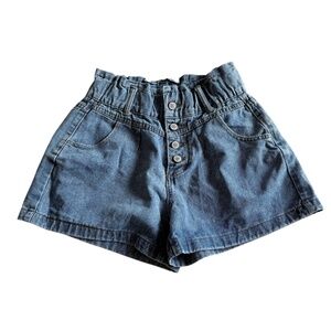 BUNDLE 3/$20 like new Veveret medium wash high waisted denim shorts